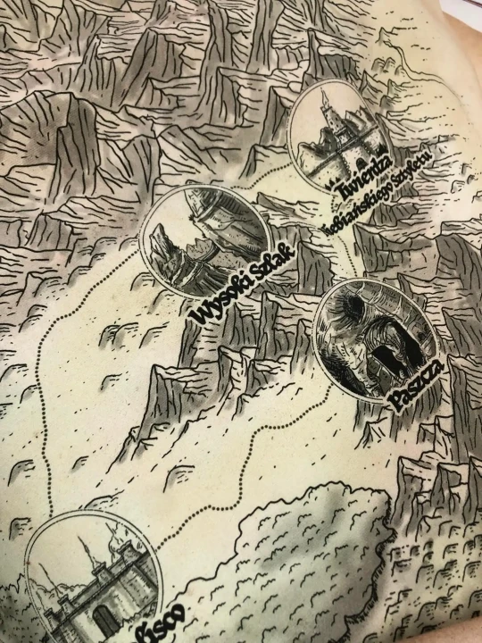 Mapa Arkham, Zew Cthulhu,  druk pod zamowienie, personalizowany druk tkanin,  Mapa drukowana na softshellu. Zbliżenie na tkaninę, element mapy