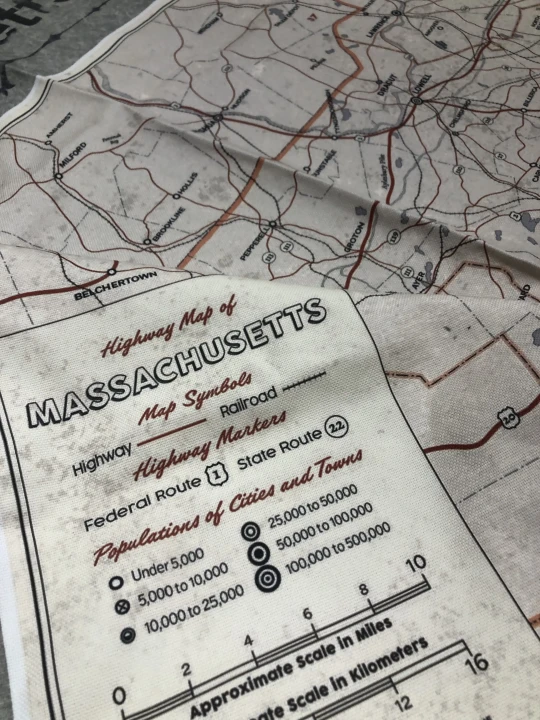 Mapa Arkham, Zew Cthulhu,  druk pod zamowienie, personalizowany druk tkanin,  Mapa drukowana na softshellu. Zbliżenie na tkaninę,  Stan USA, Mapa drogowa